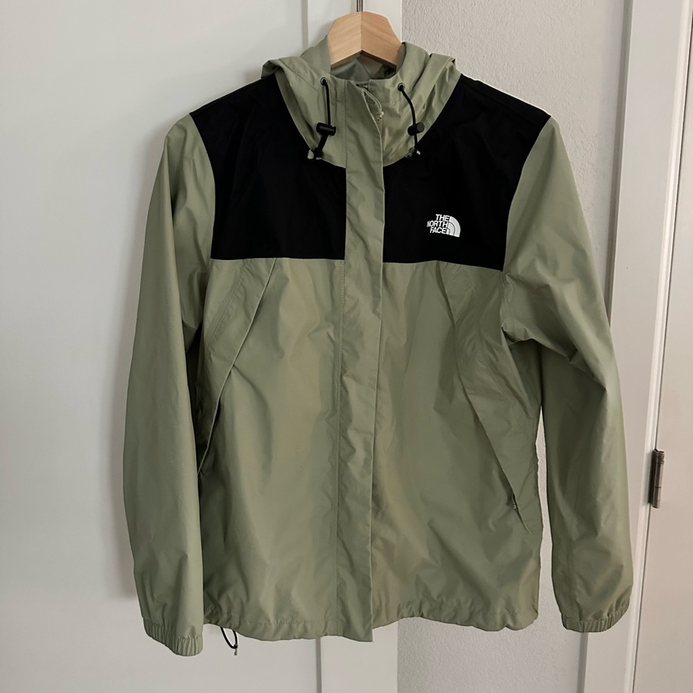 Raincoat (Womens)